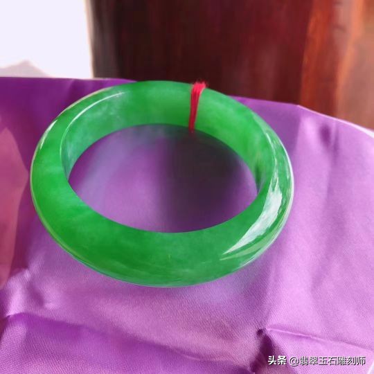 结婚三金选择黄金还是彩金,结婚金首饰怎么挑选