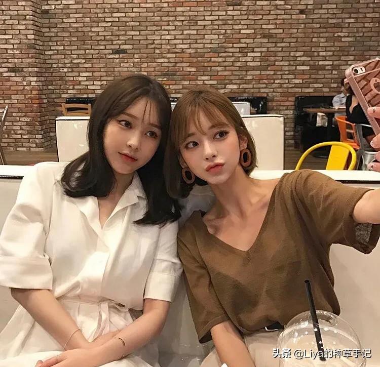 不要再披头散发了夏天适合的发型,披着和扎着都好看的浅层次发型