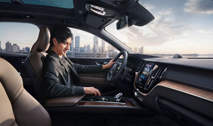 37.79万元起售沃尔沃新款xc60上市,欧洲杯助兴产品