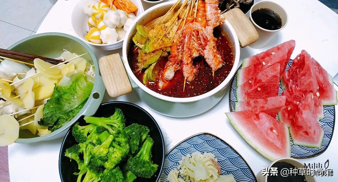 长皮衣外套女怎么穿好看,肥大的外套怎么穿好看