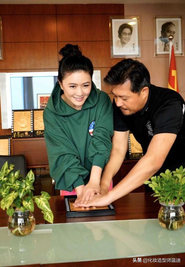 田海蓉穿薄纱连衣裙,田海蓉时尚感十足