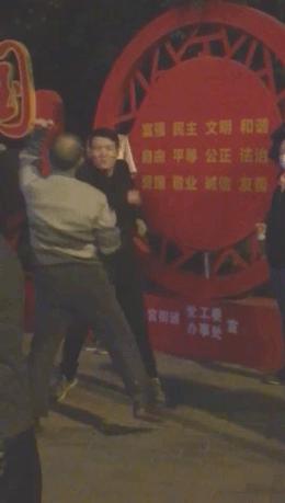 你根本想象不到民间健身有多狂野,你想象不到的健身方式