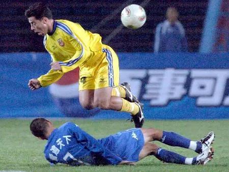 雷纳托过人集锦,雷纳托比赛视频