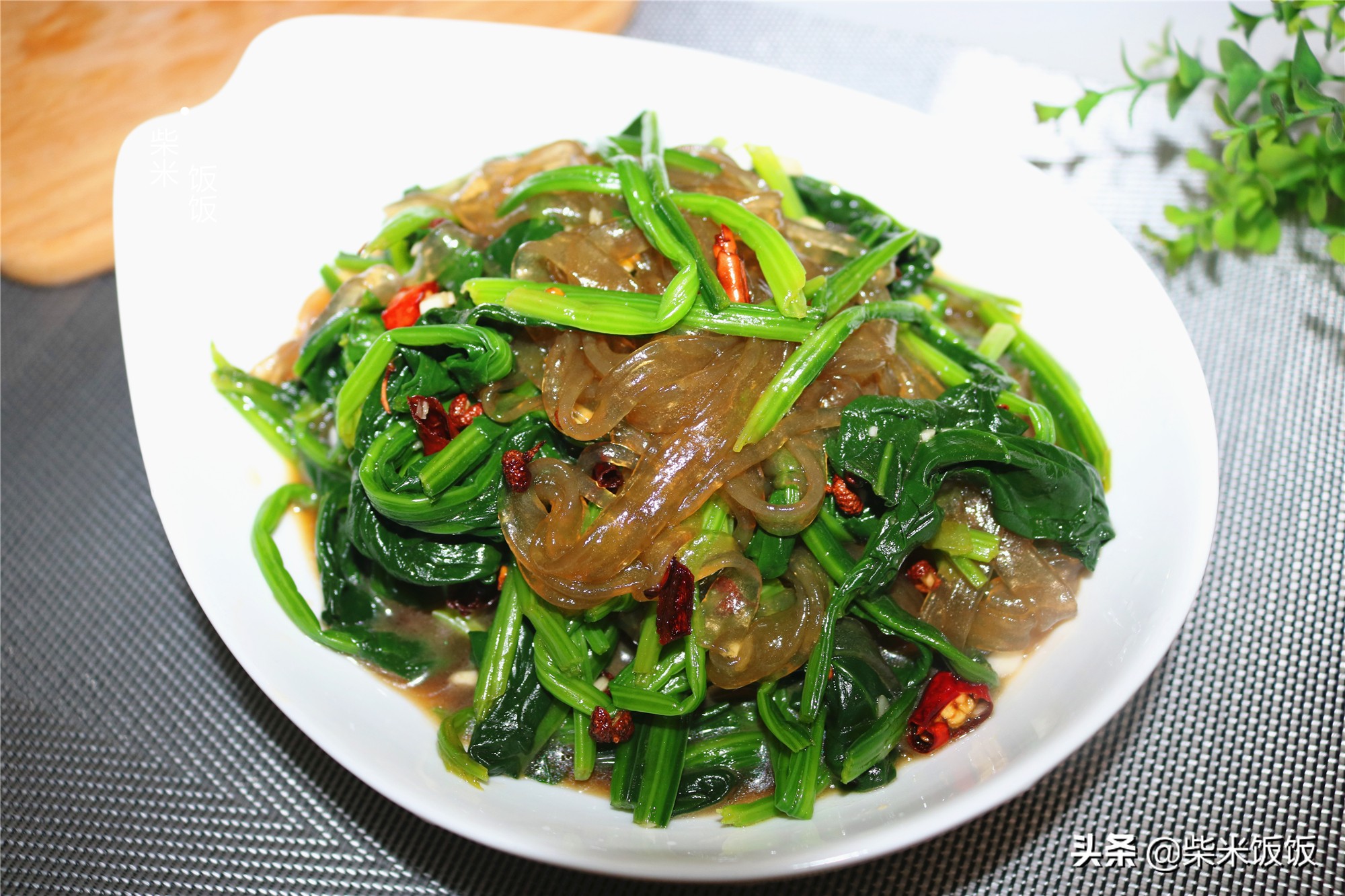 晚餐简单的三道家常菜,推荐几道家常菜周末做给家人吃