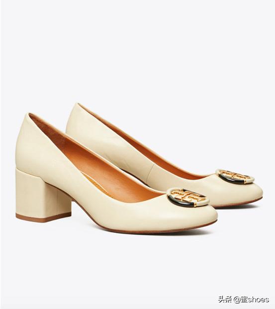 银白色高跟鞋推荐低跟,显白高级的高跟鞋你值得拥有