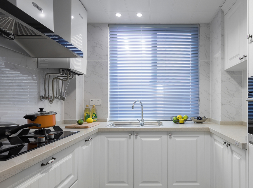 夏天在厨房热怎么降温,小餐馆厨房夏天怎么降温