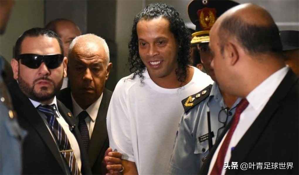 小罗被抓了视频,小罗是犯什么罪被抓的