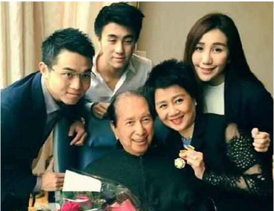 曾经的赌王是谁,曾经的赌王现在的样子