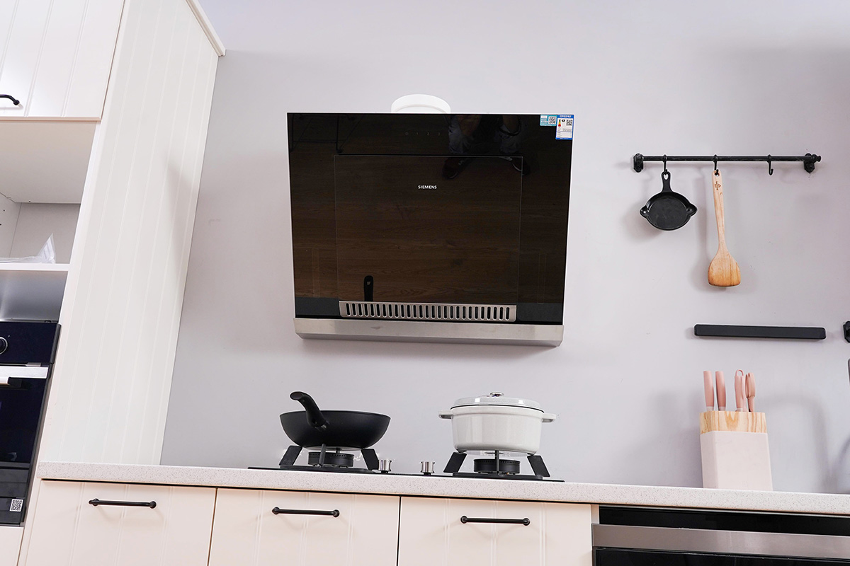 西门子侧吸式抽油烟机怎么样,大吸力自清洁油烟机测评