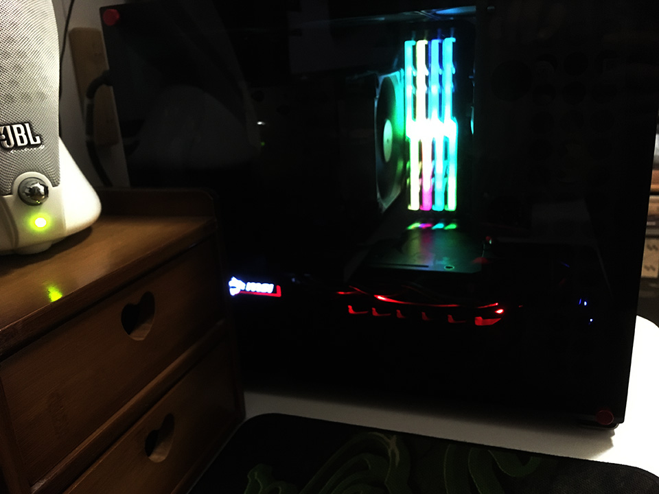 迷你小机箱怎么加装显卡,小机箱改装显卡竖装