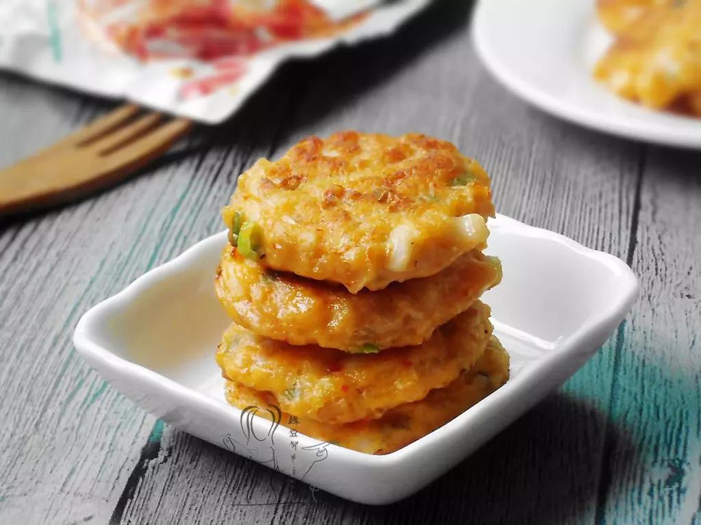 传统煎饼大概做法,山东特色煎饼的制作过程