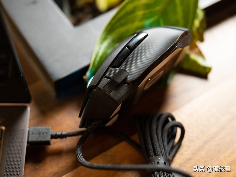 雷蛇razer巴塞利斯蛇v2测评,雷蛇巴塞利斯蛇v3鼠标测试