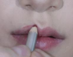 化妆使用气垫的正确步骤顺序,不卡粉不脱妆的正确化妆顺序