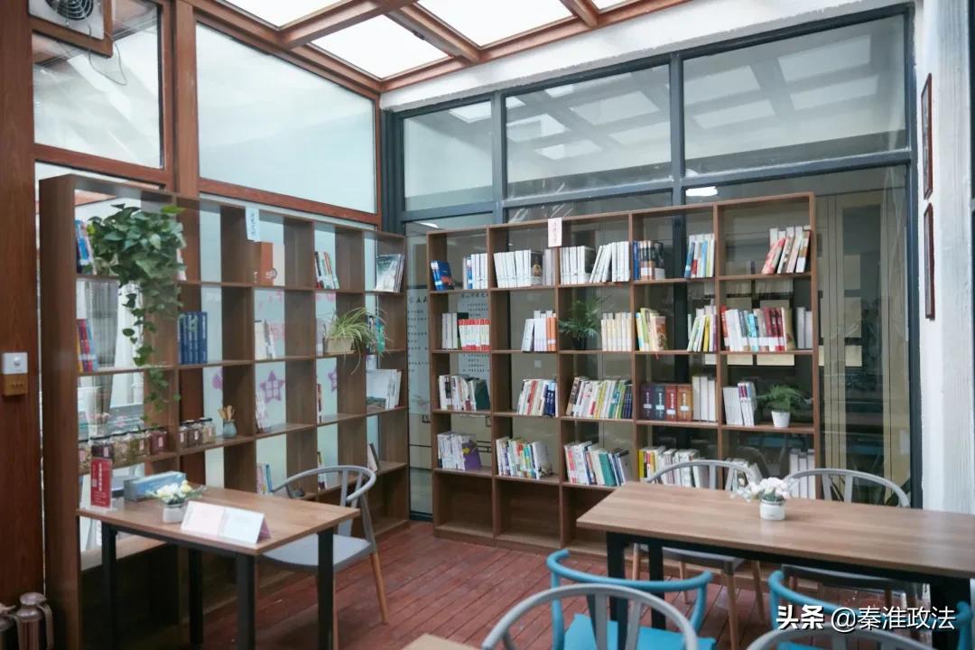 “转角遇见·百草园”为秦淮中医院输入创新发展正能量