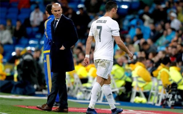 大巴黎教练波切蒂诺谈梅西,梅西回归大巴黎怎么面对姆巴佩