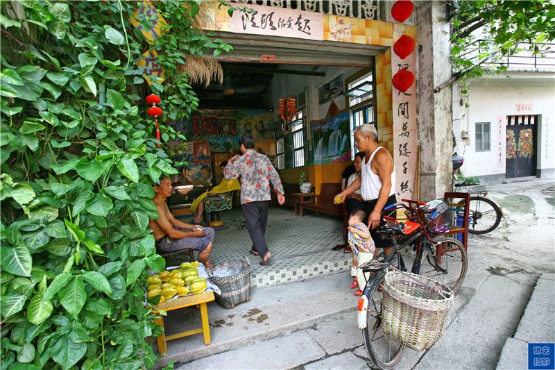 理发店老式理发椅子,理发店俄罗斯