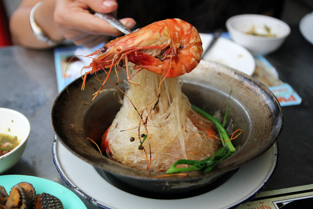 泰国美食攻略视频大全,泰国美食攻略旅游线路