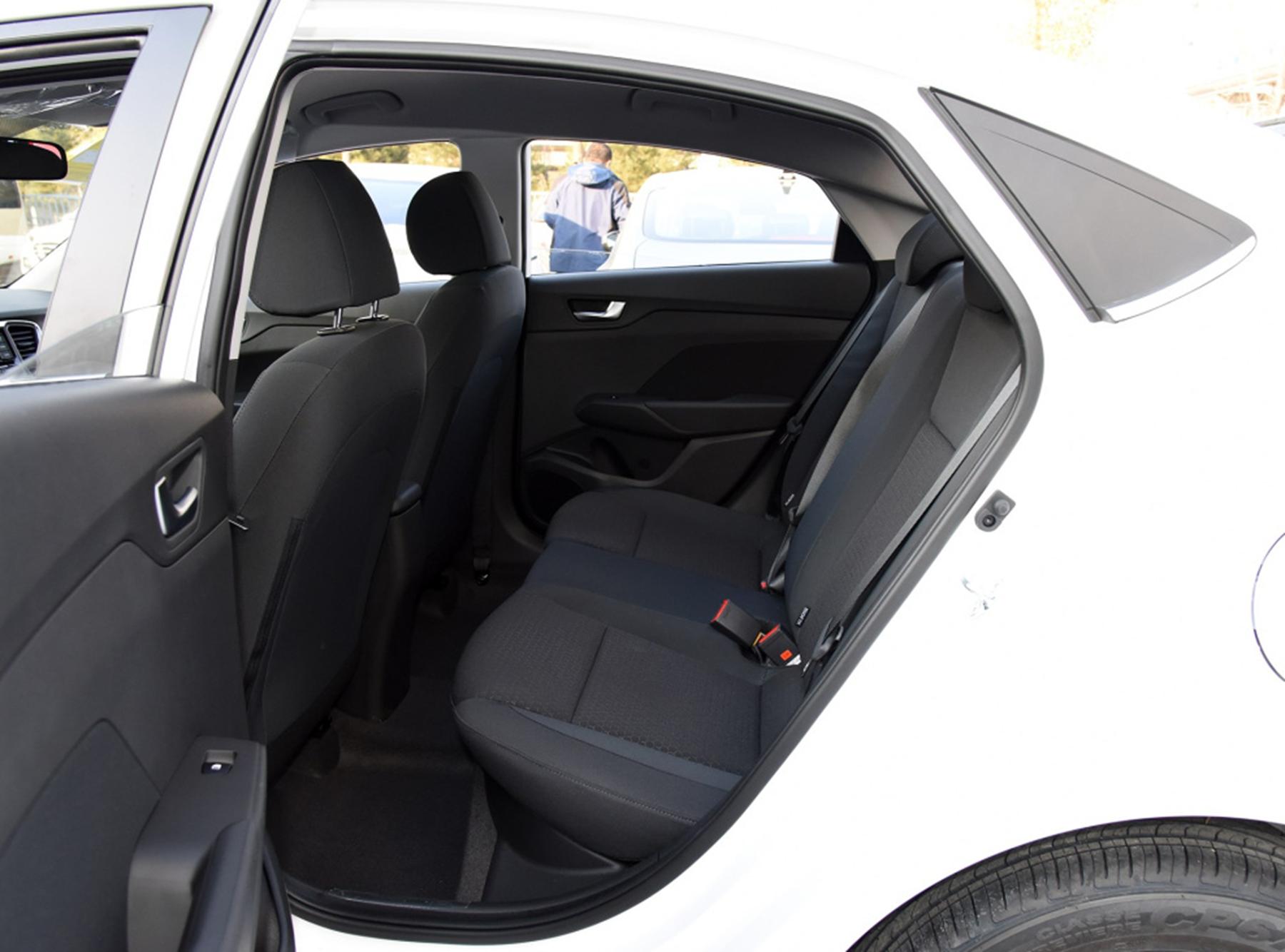 现代悦纳2021款低配价格,现代悦纳降价多少钱落地