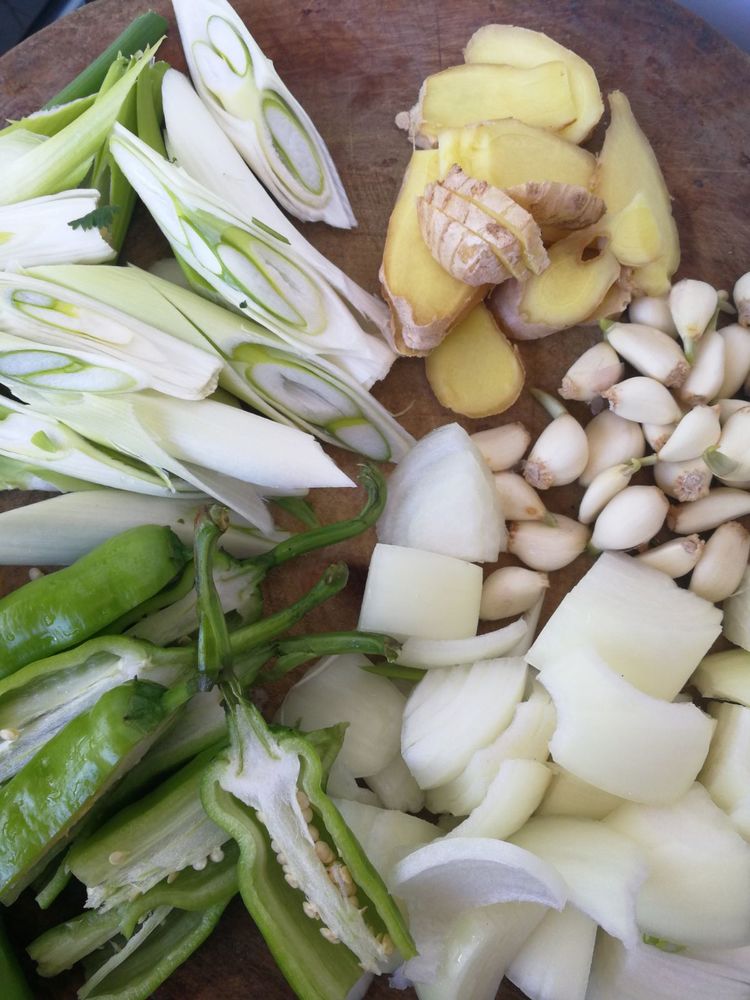 有熬好的卤汁怎么卤鸡腿,自家卤五香老卤汁怎么做鸡腿好吃