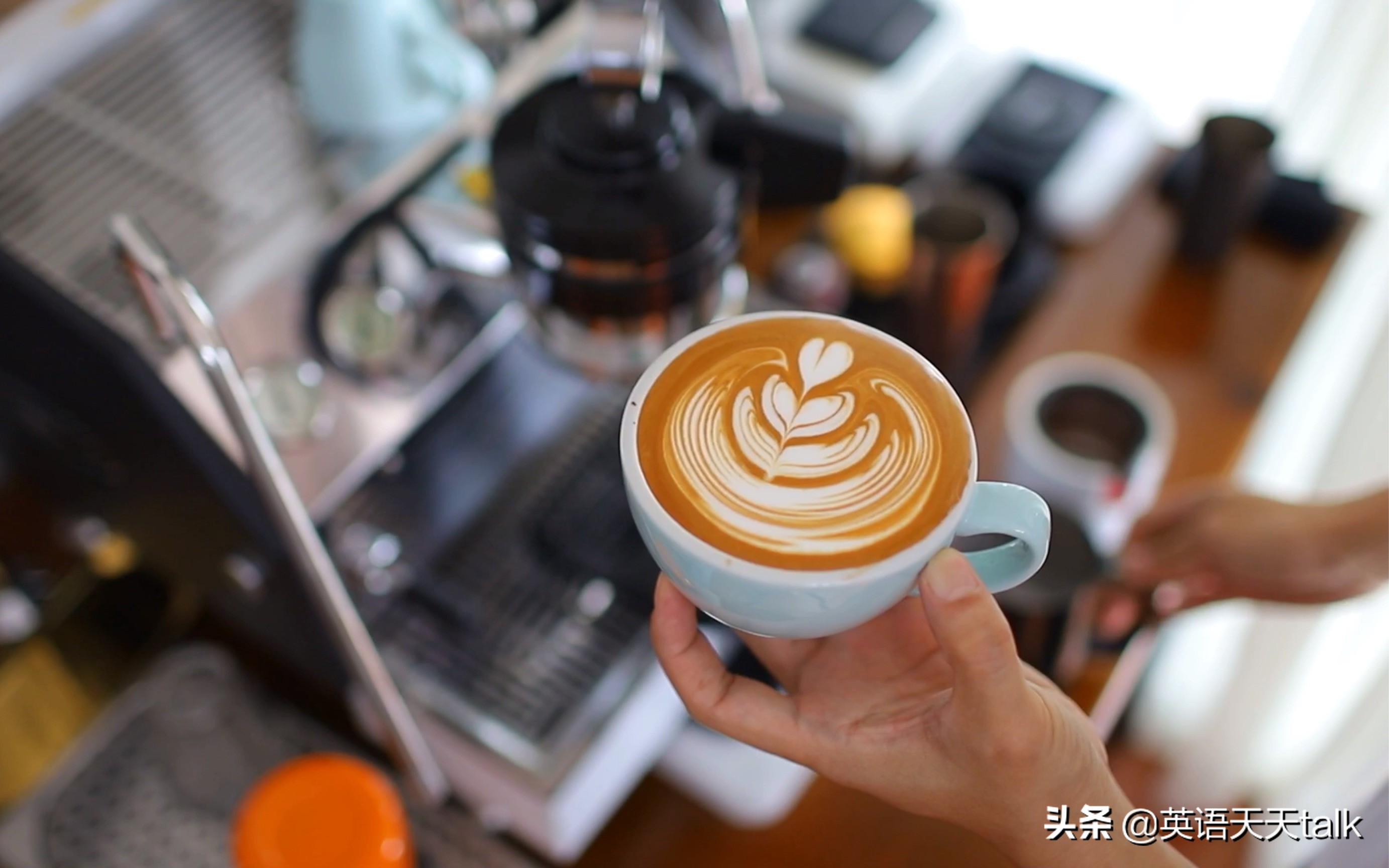 续杯英文怎么说,可以续杯吗英语怎么说