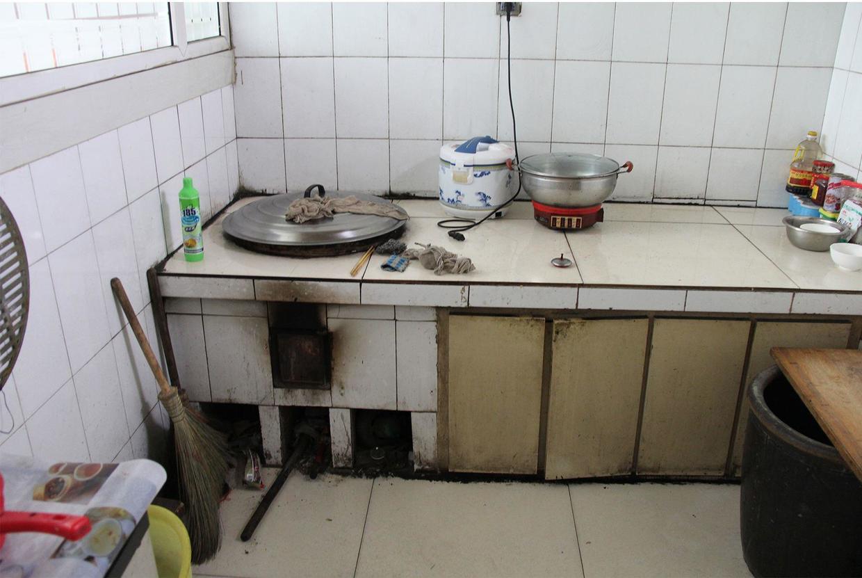 农村烧地锅灶台,谁家现在还烧地锅