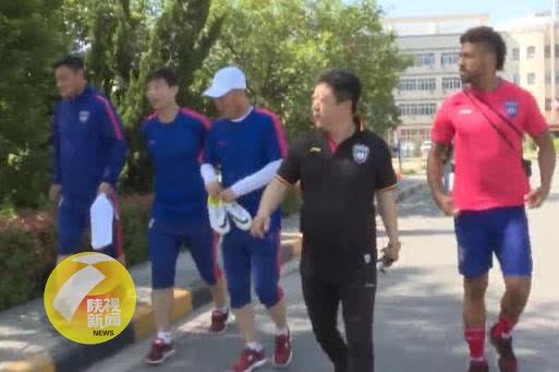 陕西大秦之水王波主教练采访,陕西浐灞足球队主教练