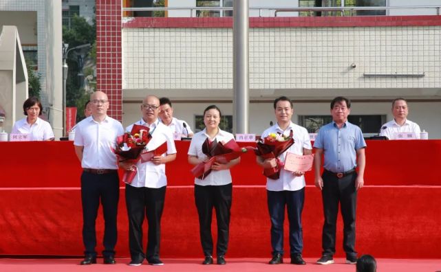 湘潭江声实验学校直播回放,湘潭江声实验学校毕业典礼