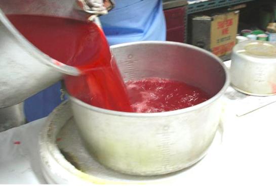 橱柜潮湿怎么消除,橱柜潮湿有异味怎么办