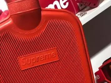 supreme万物皆可潮台湾网友评论,土到极致就是潮万物皆可supreme