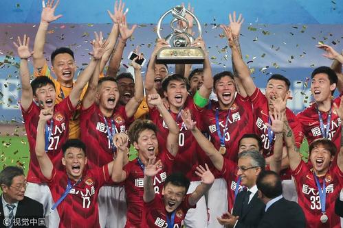 战术足球全解,足球战术解析及名帅风采展望