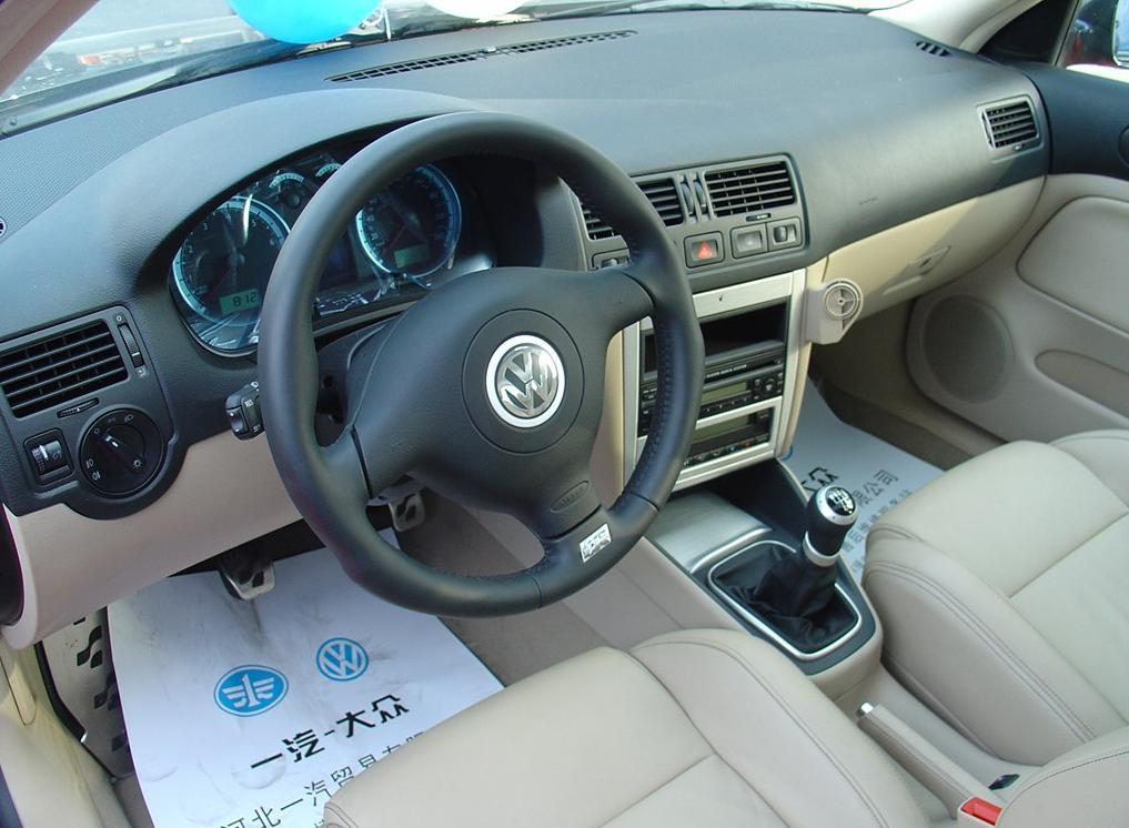 宝来mk4美图,喜欢的车贵点也无所谓