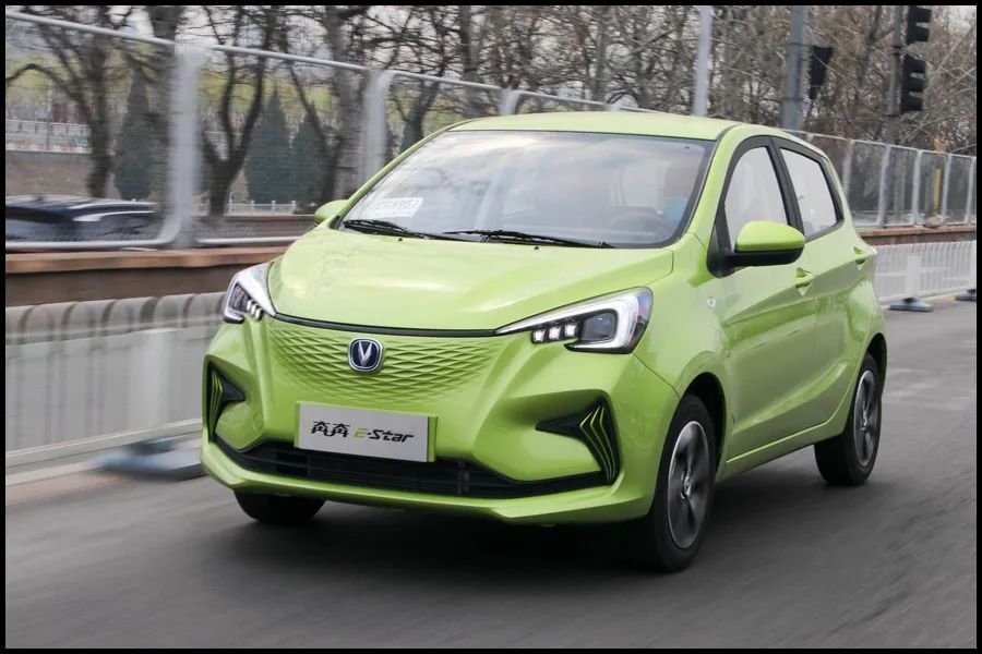 小欧拉电动汽车2023款落地价,欧拉r1纯电动汽车多少钱