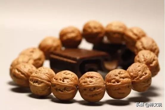 文玩小核桃手串正确盘玩方法,文玩小核桃手串蚂蚁纹