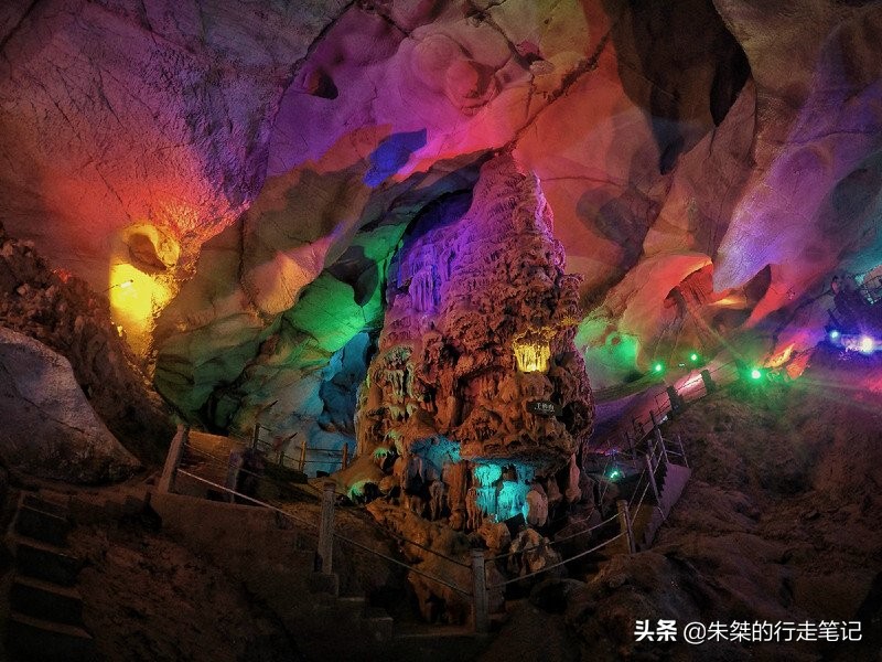 何必去看风景的句子,桂林三大溶洞免费