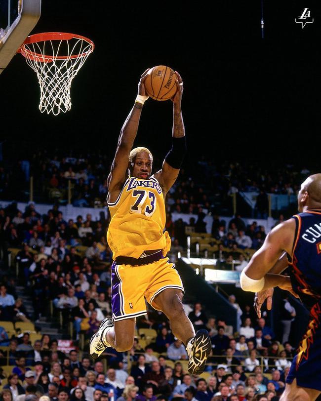 冷门的球星球衣,阿泰湖人球衣号码