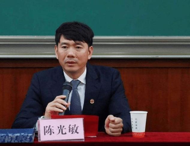 澶т笢闉嬬帇,娓╁窞澶т笢闉嬬帇