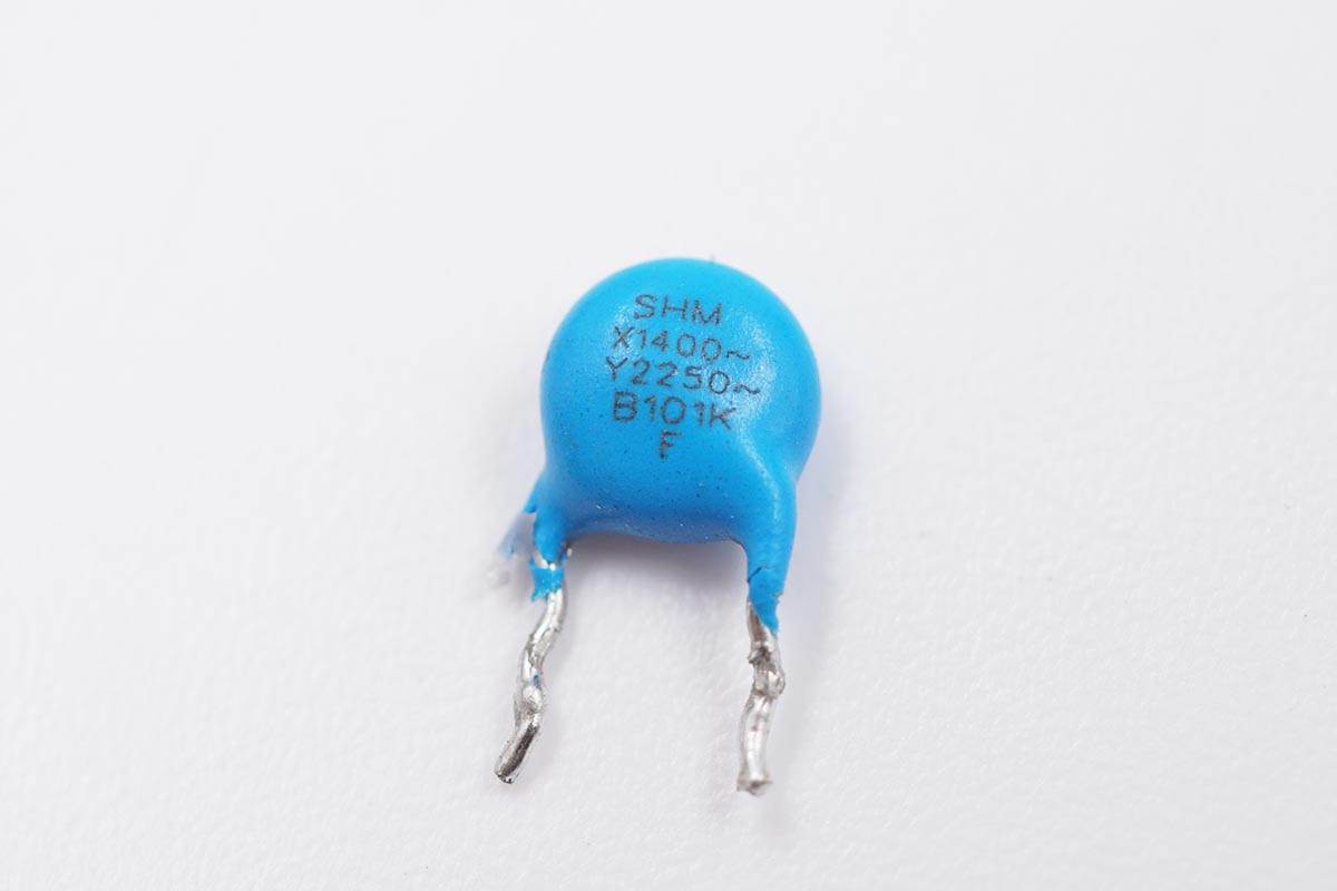 绿联45w双口快充拆解,绿联20瓦双口快充拆解