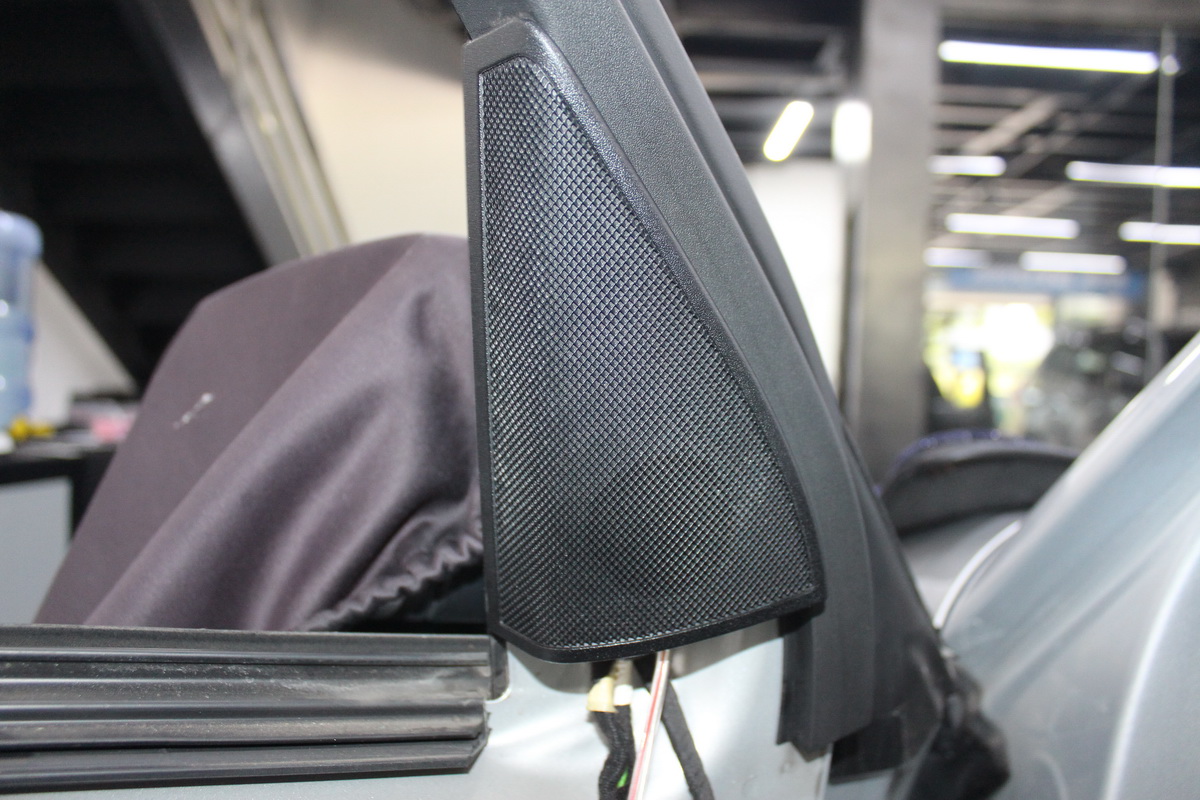 15款奔驰glk300无损升级音响,奔驰glk300用的什么音响