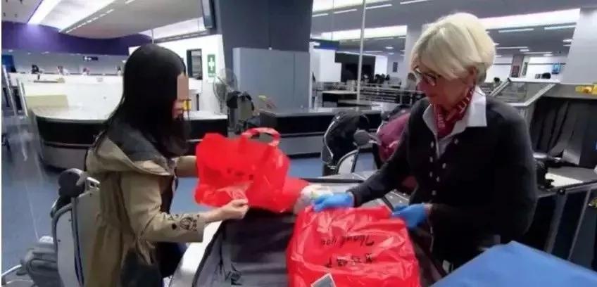 过海关被取消签证还能再申请吗,出国被海关劝返签证还能用吗