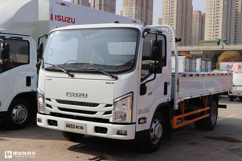 五十铃轻卡和重汽轻卡哪个质量好,五十铃轻卡哪款最好耐用