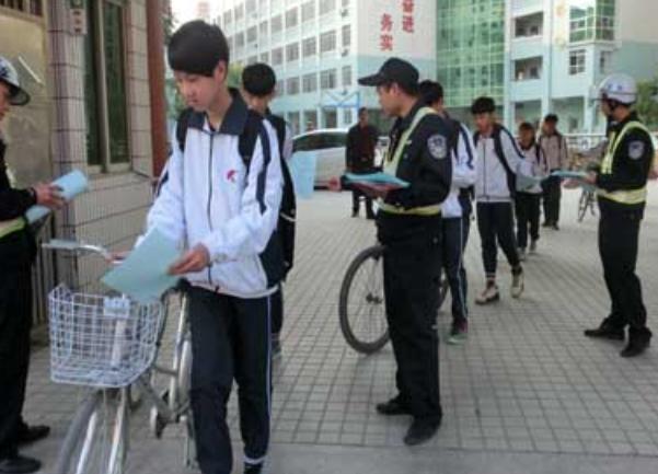 中学生身高标准差范围,初中生年龄身高标准表