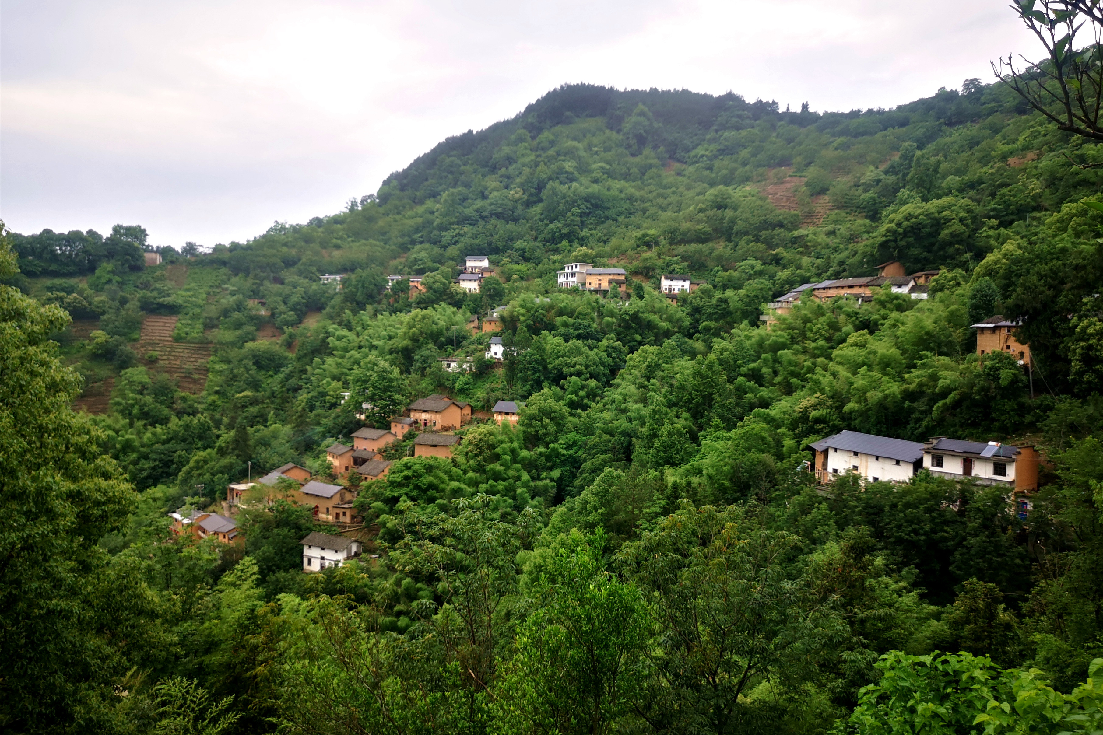 皖南川藏线惊险段视频,皖南川藏线惊险路段