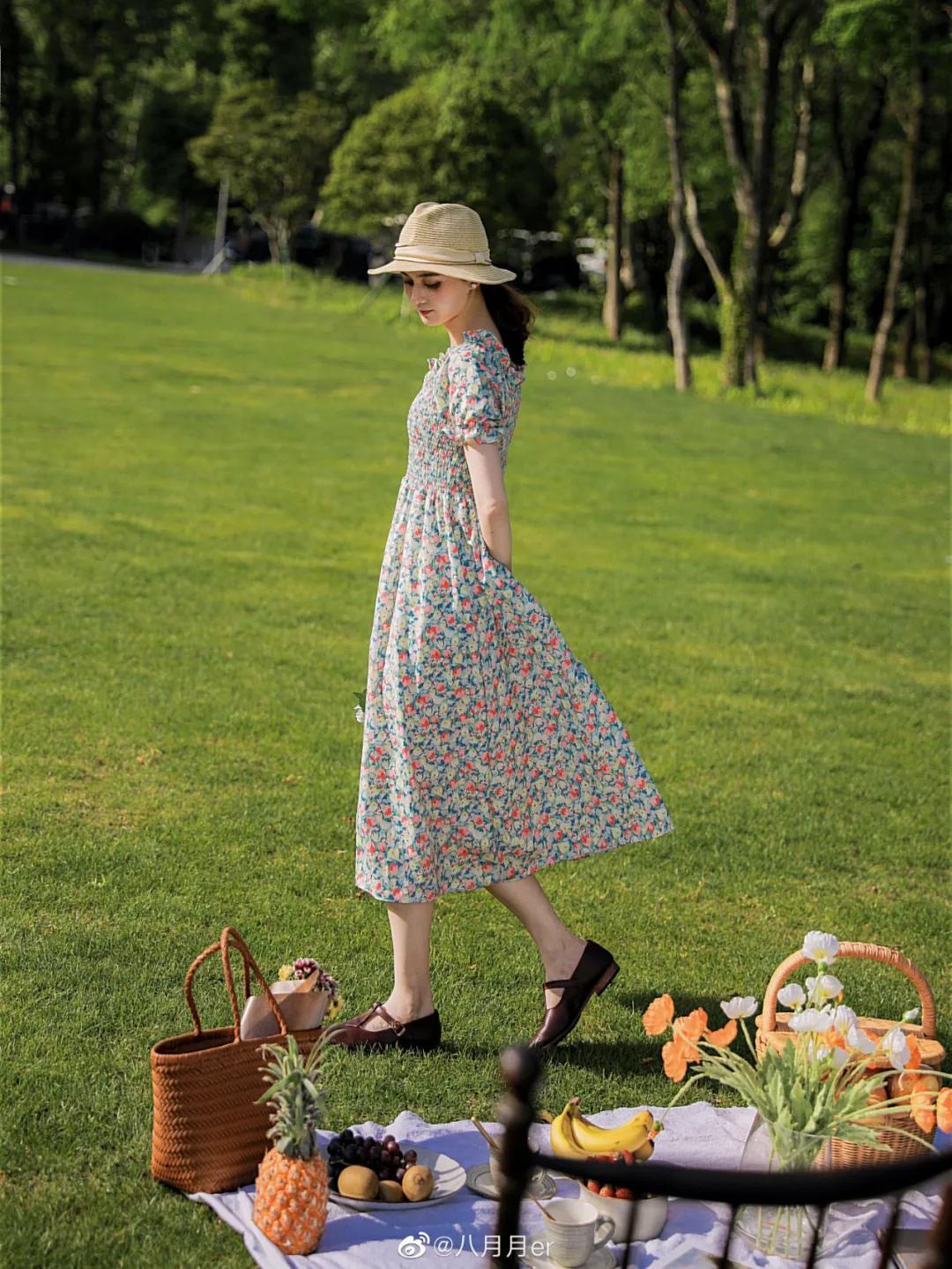 小个子休闲凉鞋穿搭,夏季百搭潮流凉鞋两穿显脚小