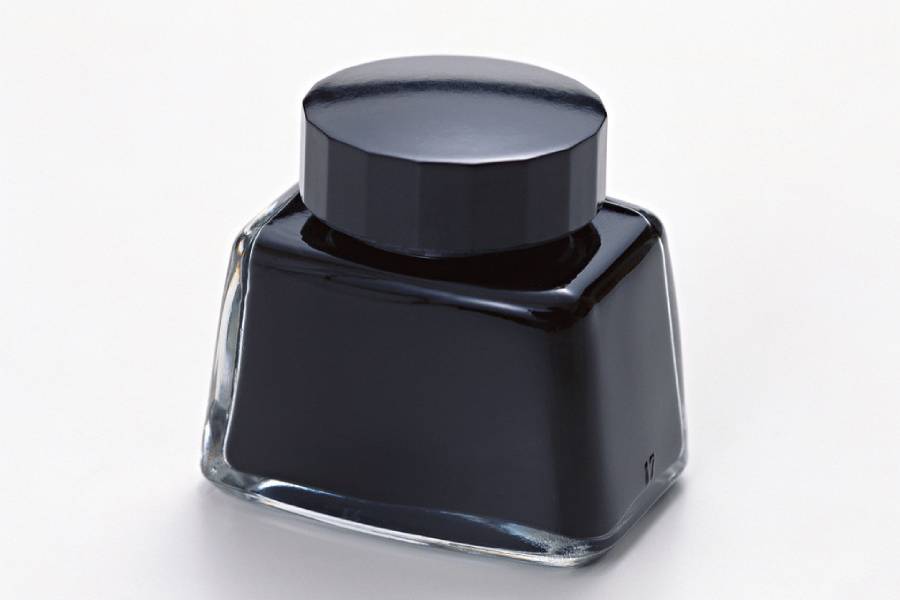 手被墨水弄脏了洗不掉,手被墨水弄脏了用什么洗干净