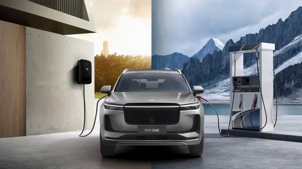 李想创业几次,汽车之家创始人李想出局