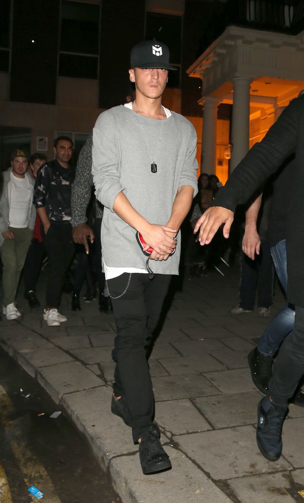 防火防盗防队友！Lord揭秘厄齐尔是夜店咖，来伦敦一周去了三次