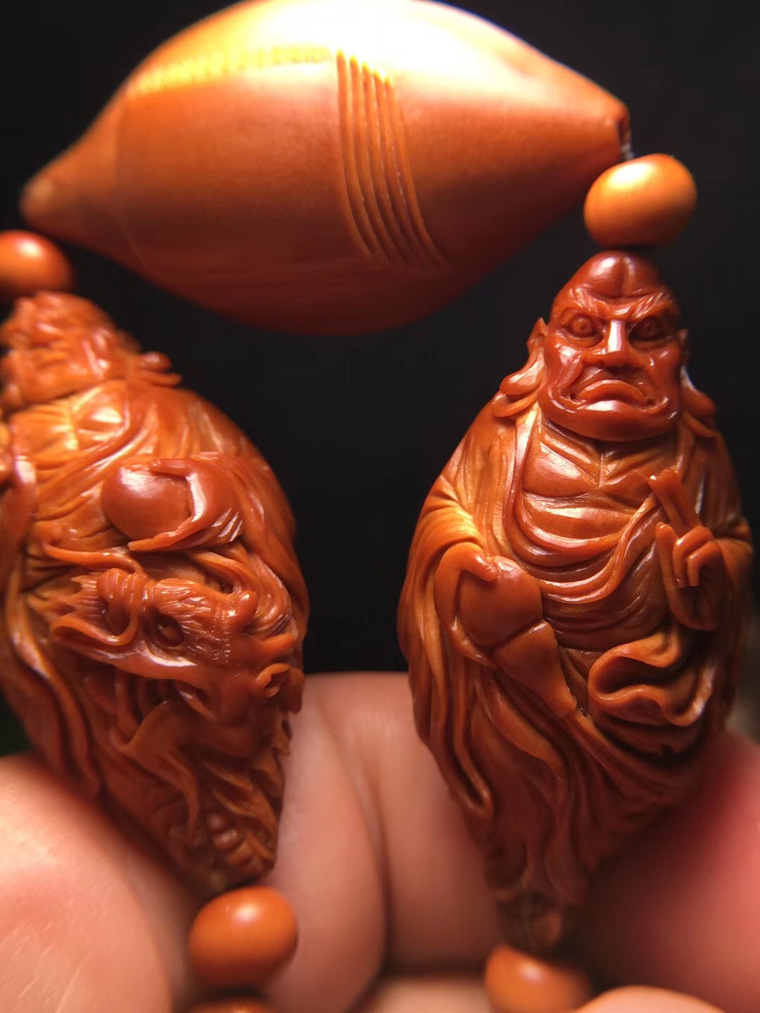 橄榄核雕大点的好还是小的好,橄榄核雕复杂的好还是简单的好