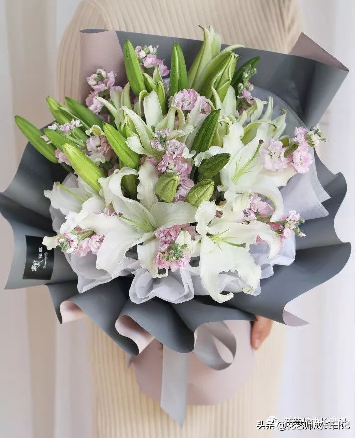 花店常见鲜花搭配,花店每月购花的技巧