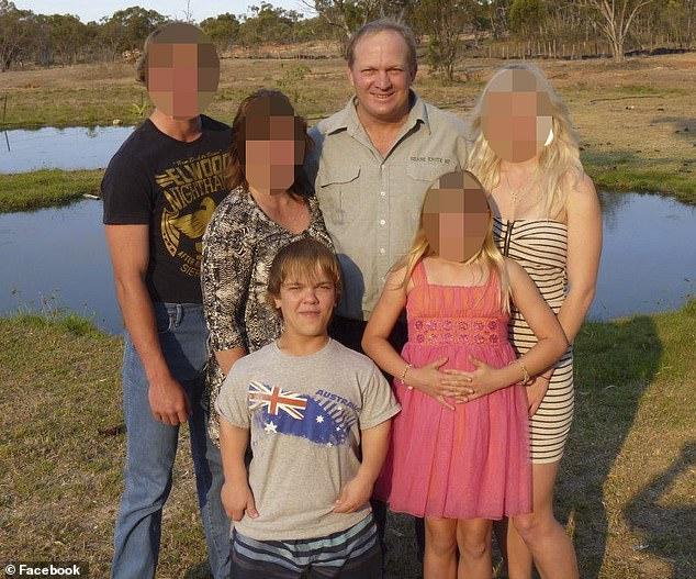 美议员儿子包装成高富帅诱骗27名萝莉发裸照,现实中竟是个侏儒