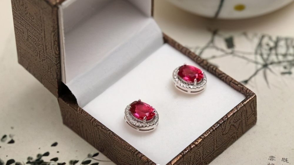 中医为什么不建议打耳洞,为什么不建议打激光耳洞